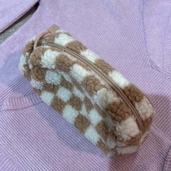 Rip Curl Lilac V Neck Hoodie - Size S w/Sherpa Checkered Zippered Pouch - Picture 4 of 7